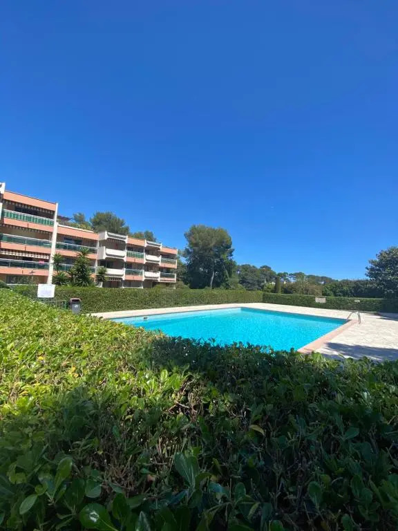 Studio Antibes Piscine Wifi