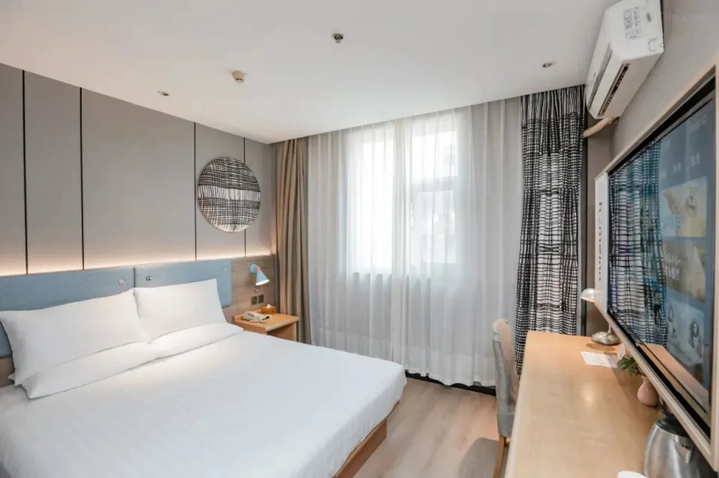 Home Inn (Yangzhou West Gate of Slender West Lake Weiyang Road)