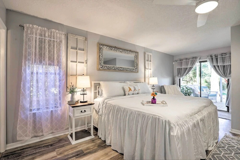 'An Acre Paradise' Home w/ Hot Tub in St Augustine