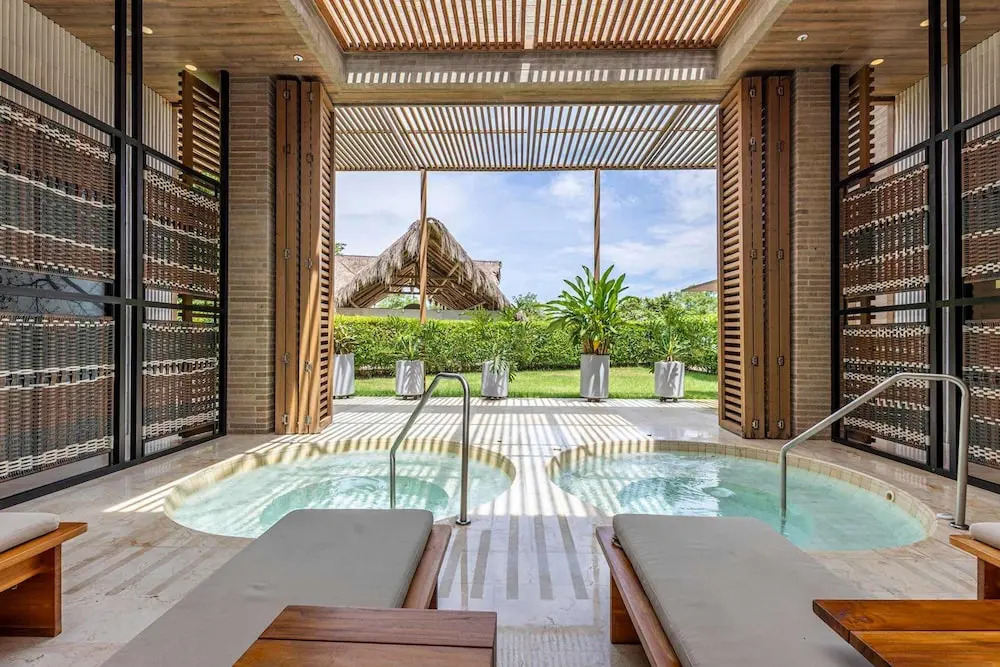 3-bedroom Apartment With Ocean Views in Baru