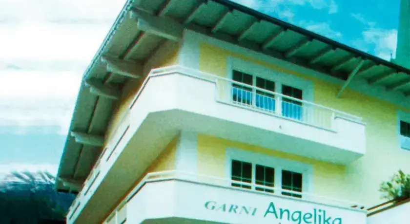 Angelika Apartments