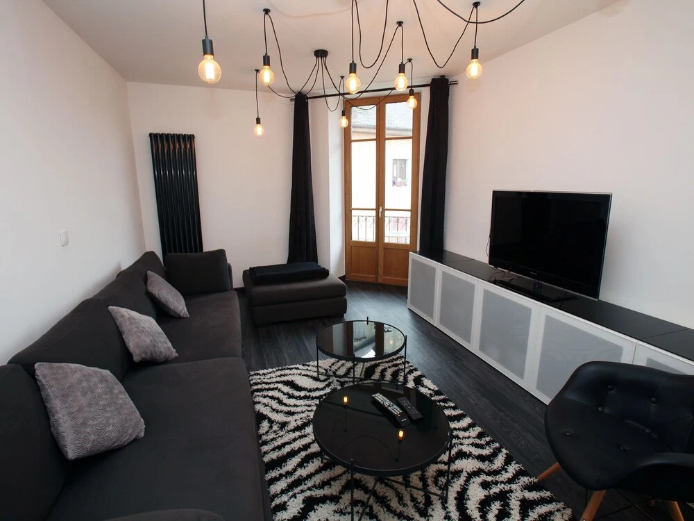 2 bd apartment with sauna- center Annecy
