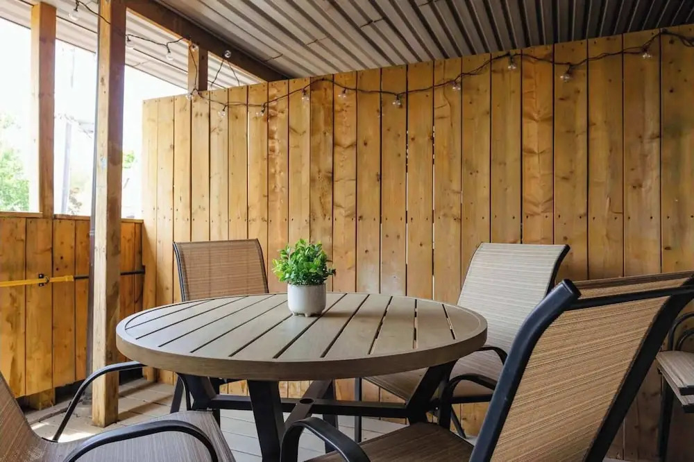 Elegant Suite w Patio, BBQ Grill