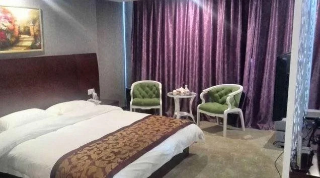 Yilu Harbour Holiday Hotel