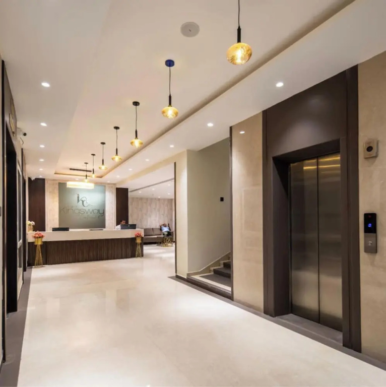 Hotel Kingsway Continental , Raipur