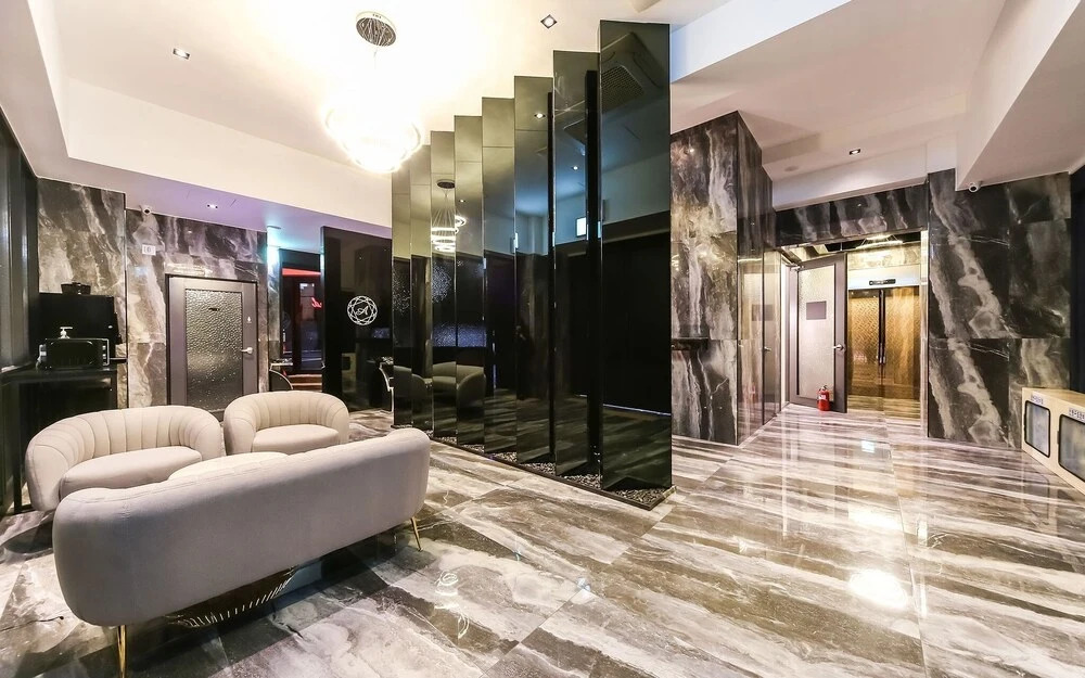 Changwon Jinhae Almond Hotel