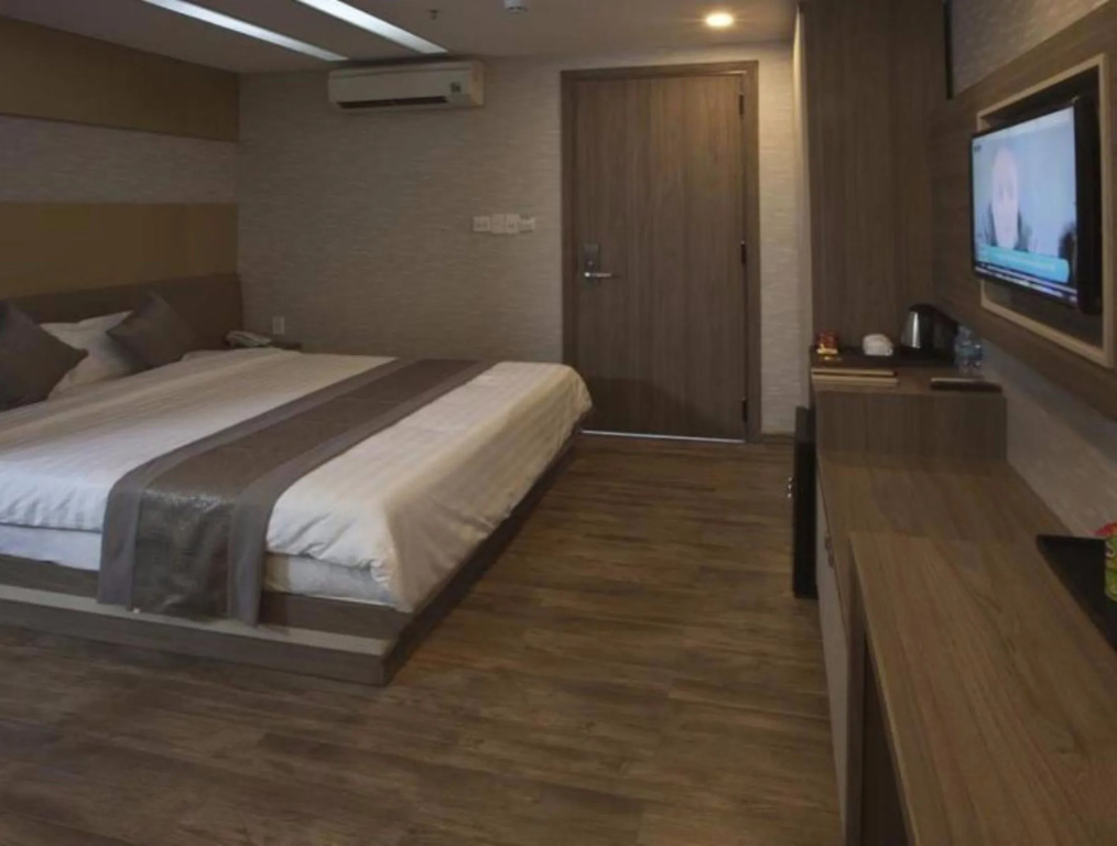New Sun Hotel