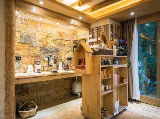 Yunfan Shanju Snow Mountain View Inn (Lijiang Shuhe Ancient Town)