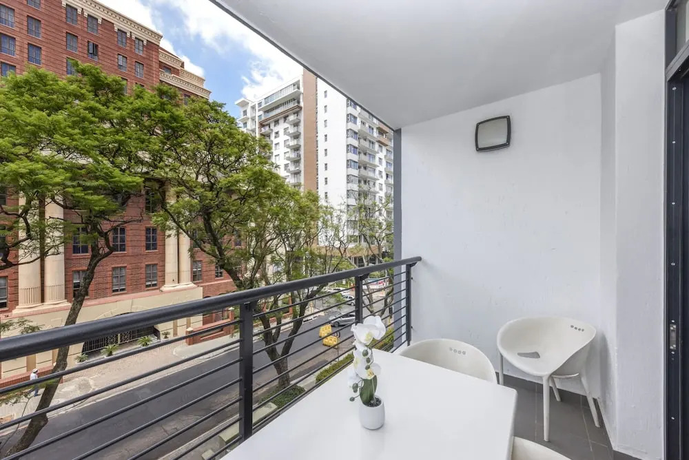 The Vantage Serviced Apartment Collection