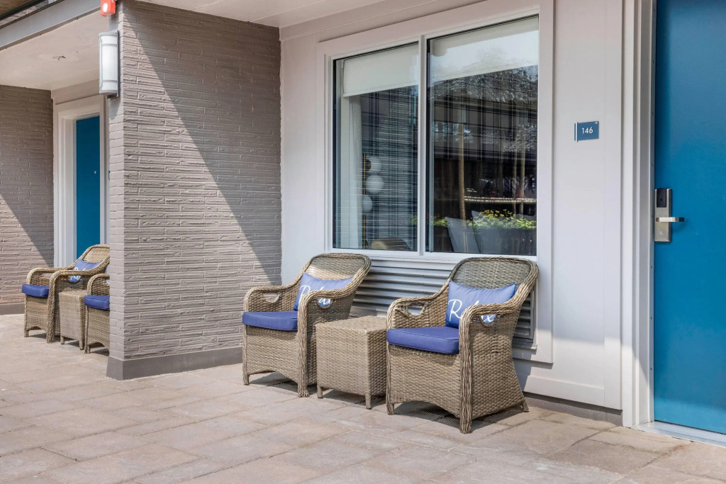 Travelodge by Wyndham Niagara Falls At the Falls
