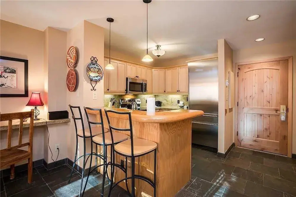 1107 Trappeur's Lodge, Trappeur's Crossing Apartment 1