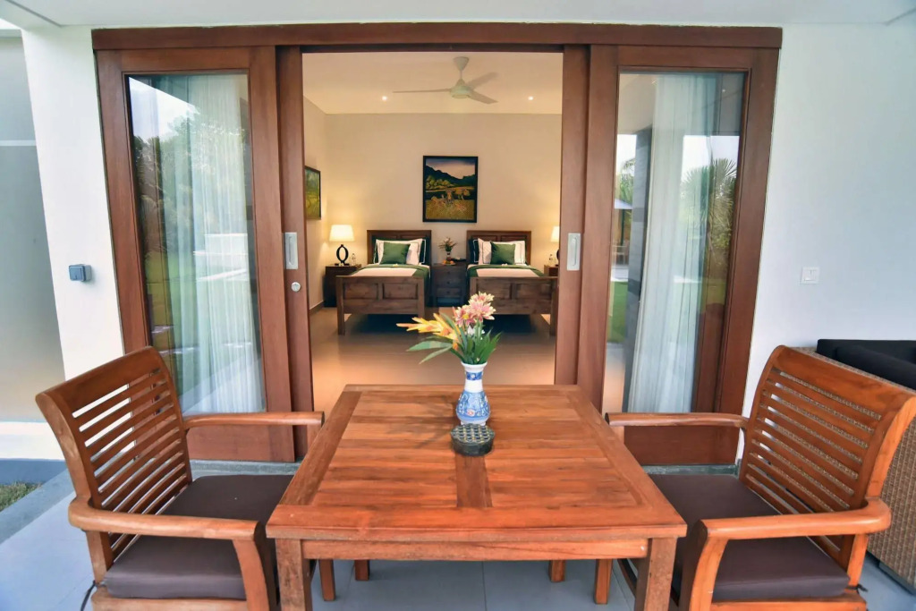 Villa Yenian by Villa Finder