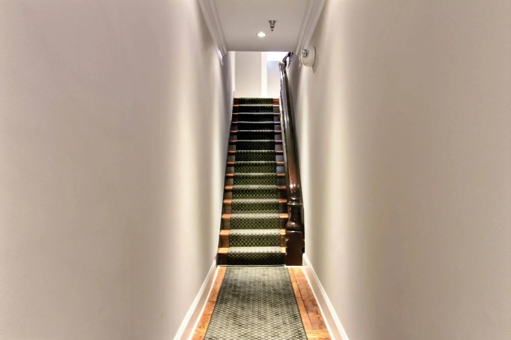 The Suites at Bay