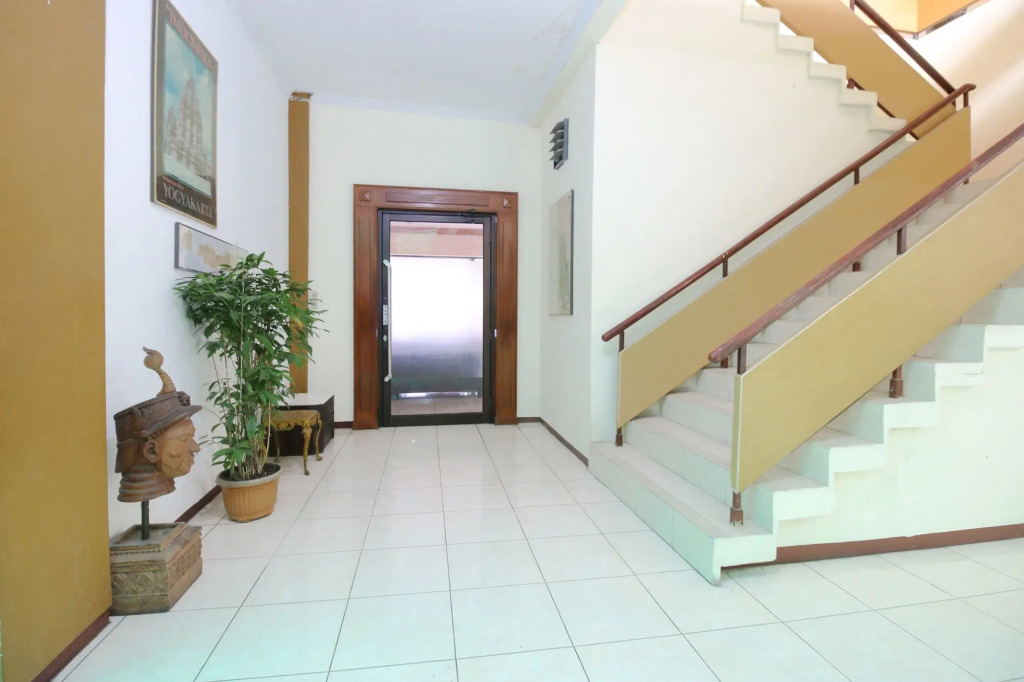 Airy Gondomanan KH Ahmad Dahlan 25 Yogyakarta