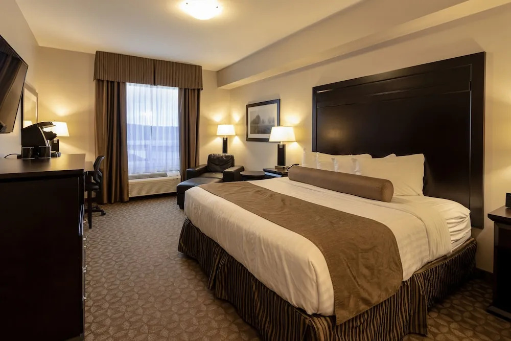 The Kanata by BCMInns Whitecourt