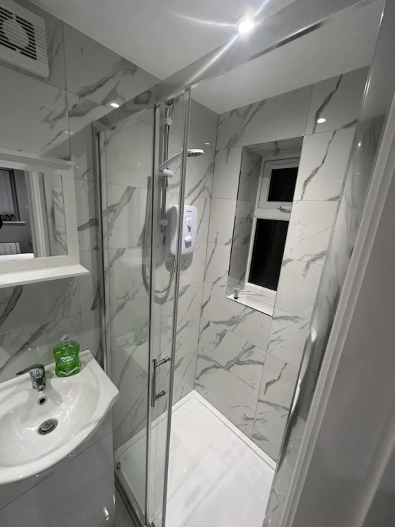 Beautiful 1-bed Modern Luxury Apartment in Luton