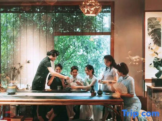 Hangzhou Qianwang Song  Culture Feast & Heritage Mansion