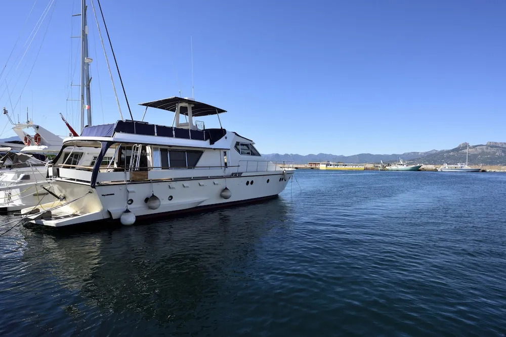 Blue III Yacht