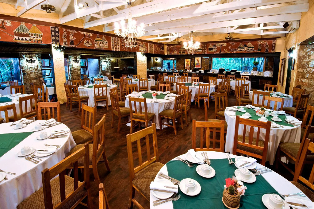 Misty Hills Country Hotel