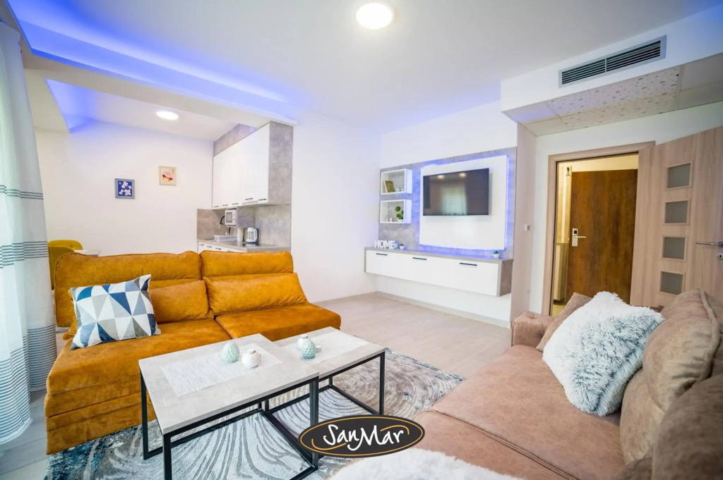 San-Mar Apartments