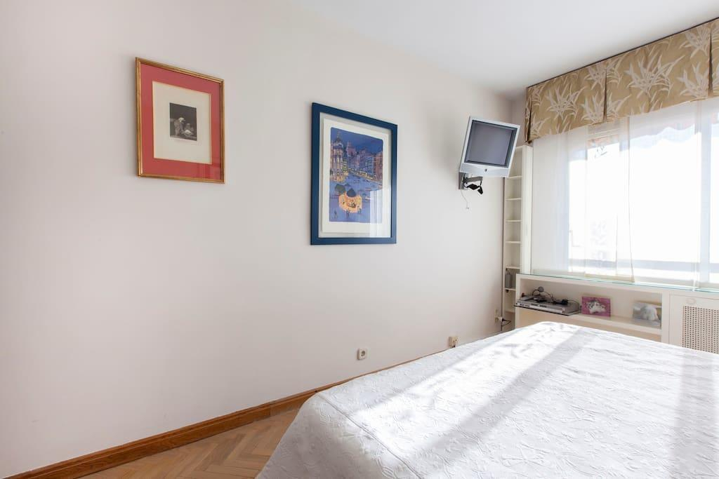 Modern B&B Somosaguas