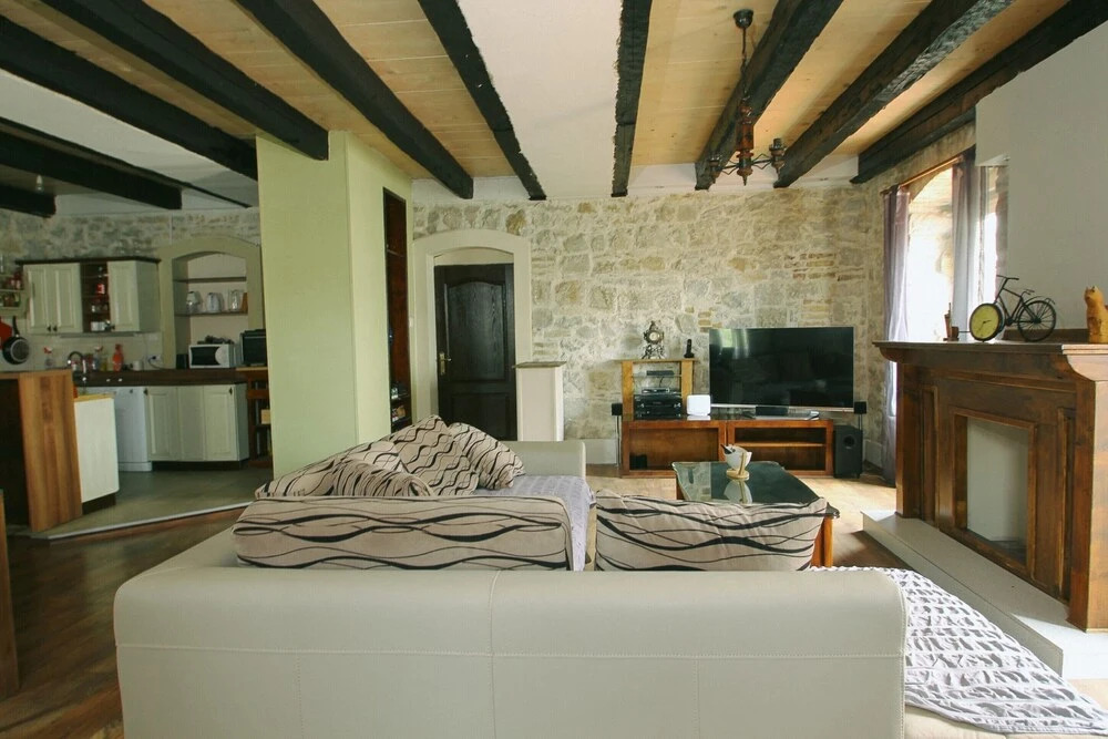 Luxury 120 m2 apt With Balcony Next to the Beach
