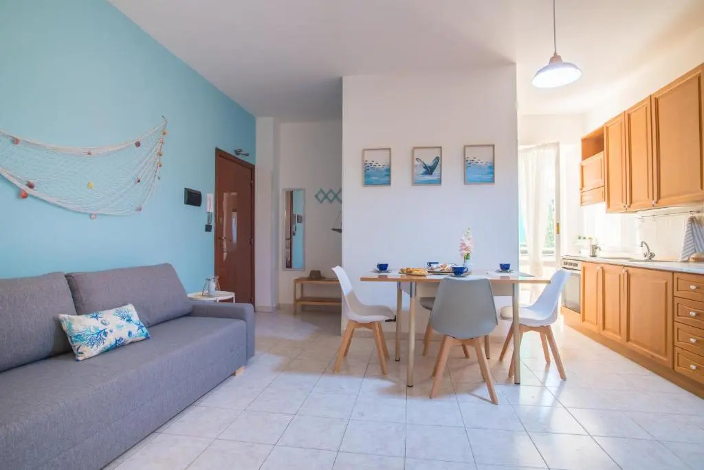 006 - Casa Mare Blu in CENTRO 300m dalla SPIAGGIA