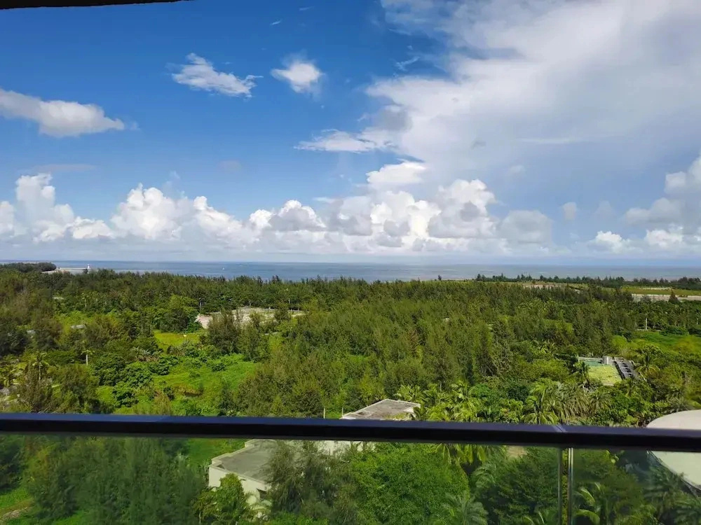 Qionghai Bozha Baiyuewan Zhenru Hotel