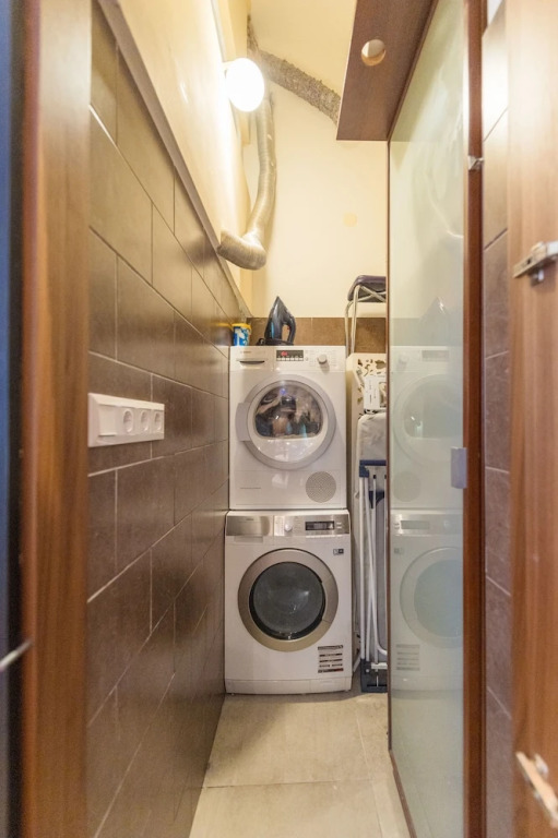 Venus Apartments - The Actor´s Den