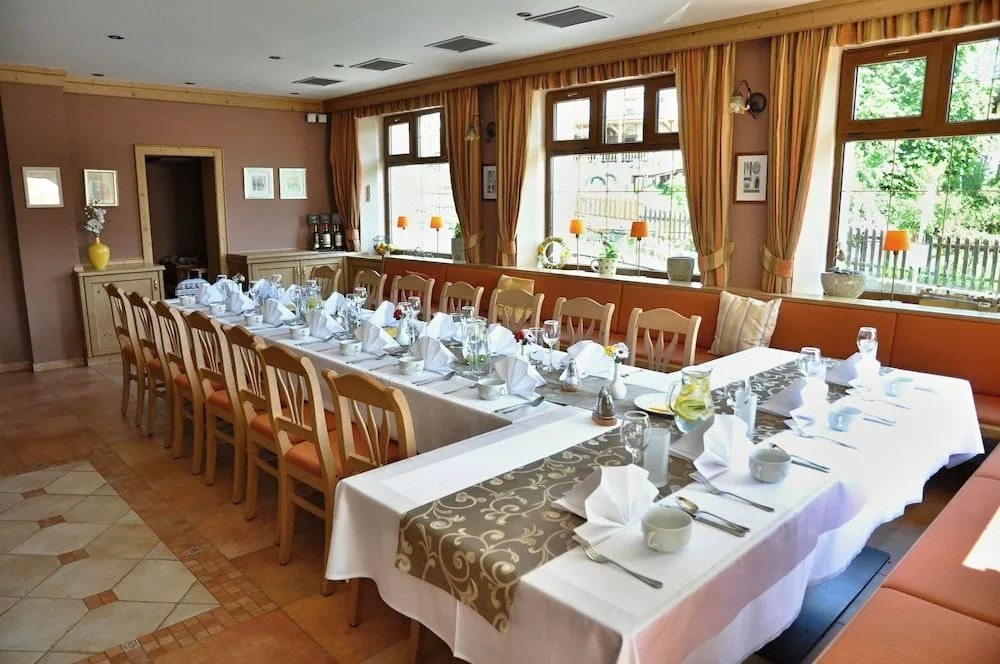 Wellness Hotel Zlatá Lípa