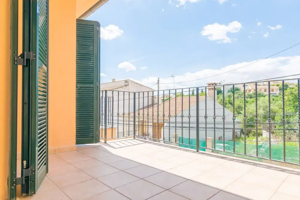 Goixa in Lloseta With 3 Bedrooms and 2 Bathrooms