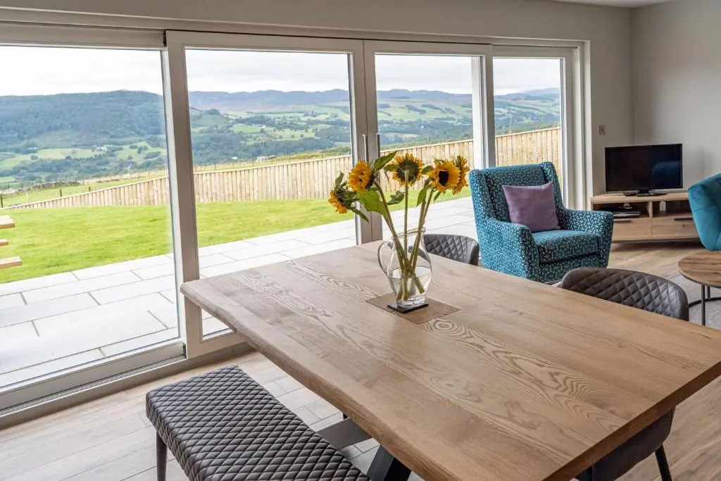 The Annexe, Luxury Property with Hot Tub at Pitilie Pods