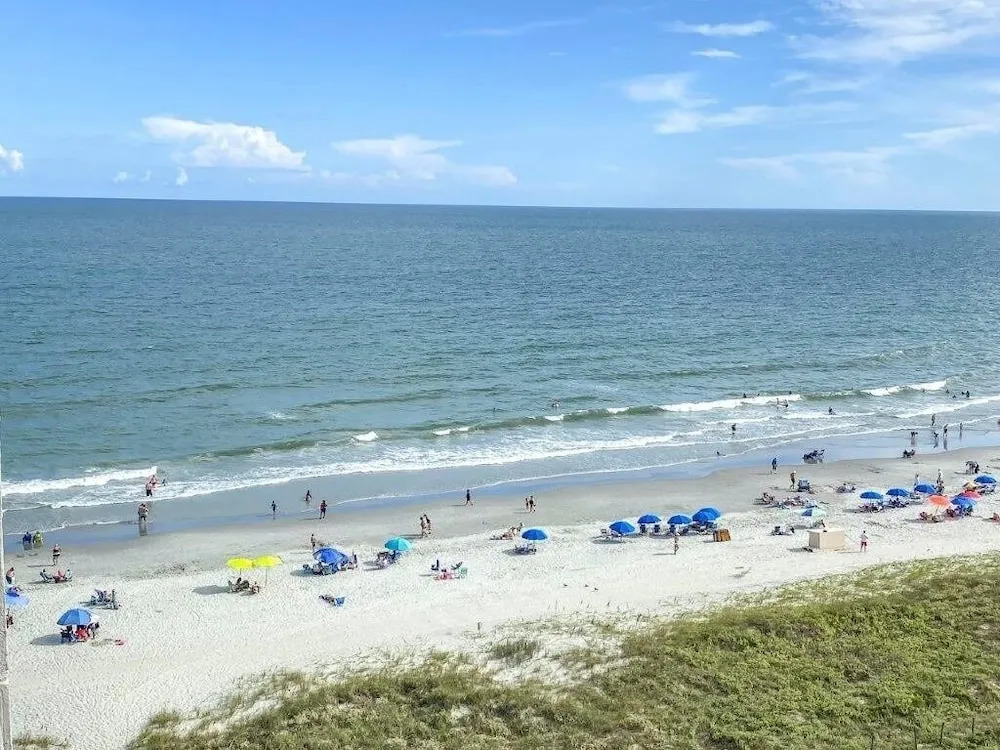 Stunning ocean view remodeled 2 bedroom 2 bath condo, 908 South Hampton 2 Condo
