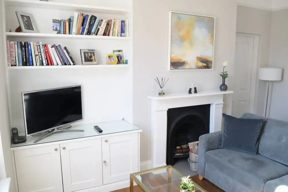 Decorated 1 Bedroom Flat in Wimbledon