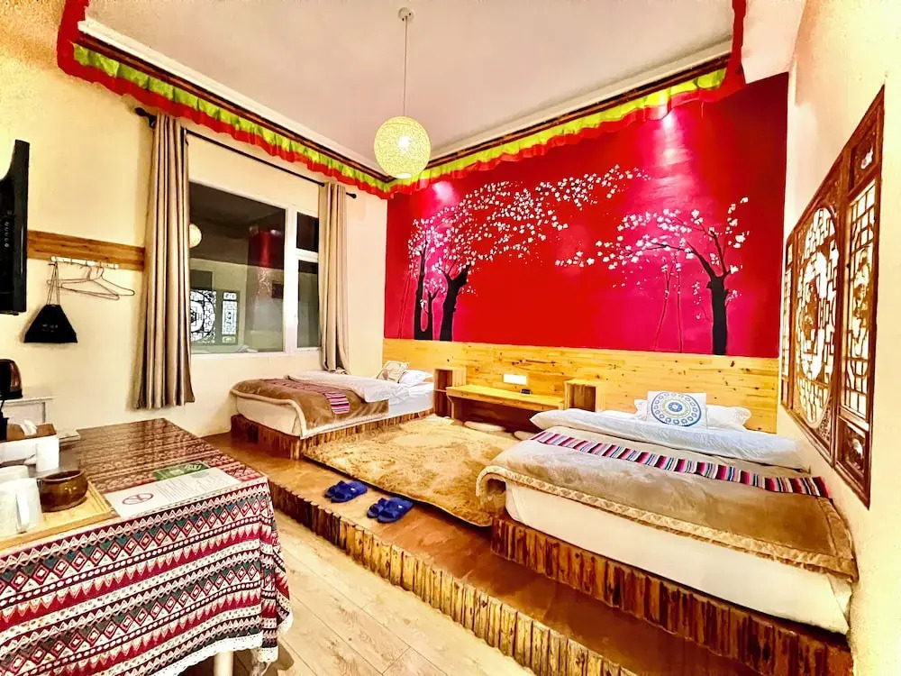 Shangri-La Xinjiapo Boutique Homestay (Dukezong Ancient City Branch)