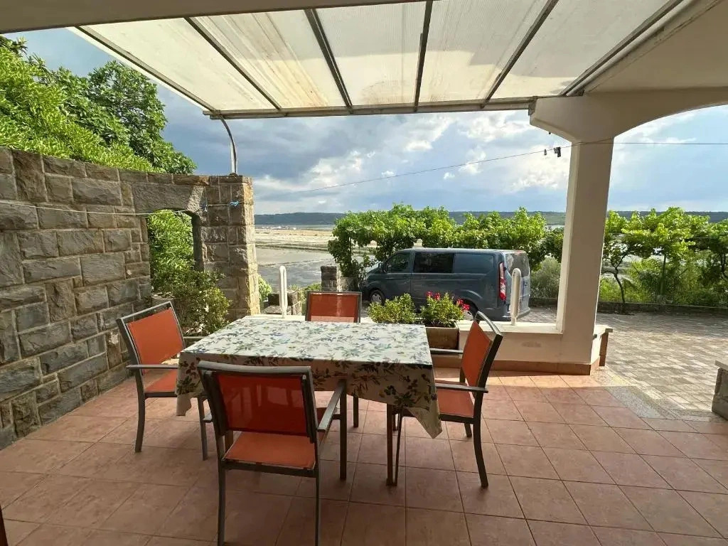 Rooms and Apartments Roza