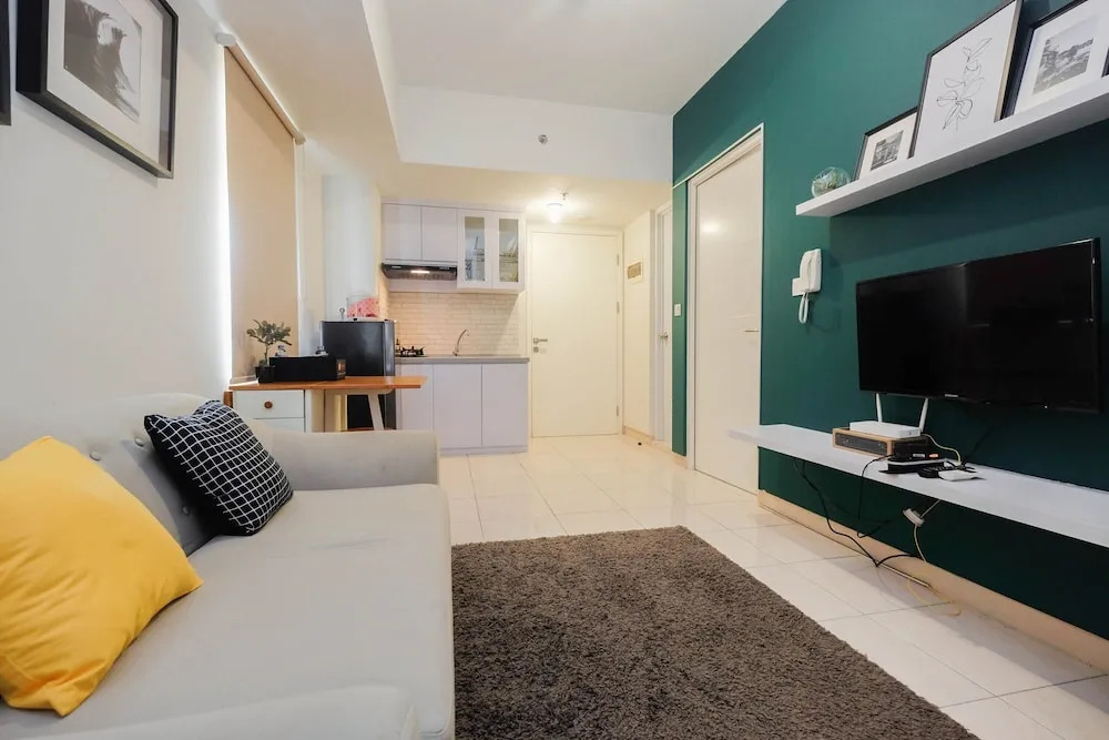 Newly Furnished 2BR Apartment at Springlake Summarecon