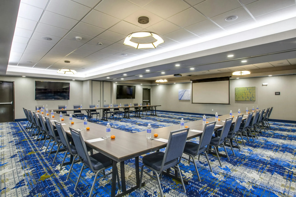 Hampton Inn & Suites Dallas/Ft. Worth Airport South