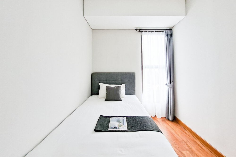 Cozy Living 3Br At Transpark Bintaro Apartment