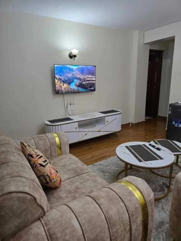 Lux Suites Astrol Apartments Garden City