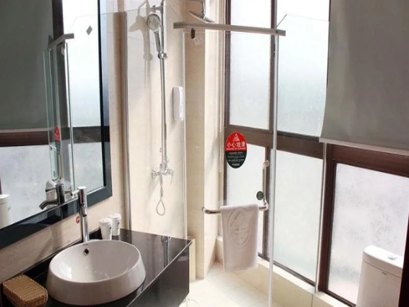 GreenTree Inn Taicang Baolong Square Hotel
