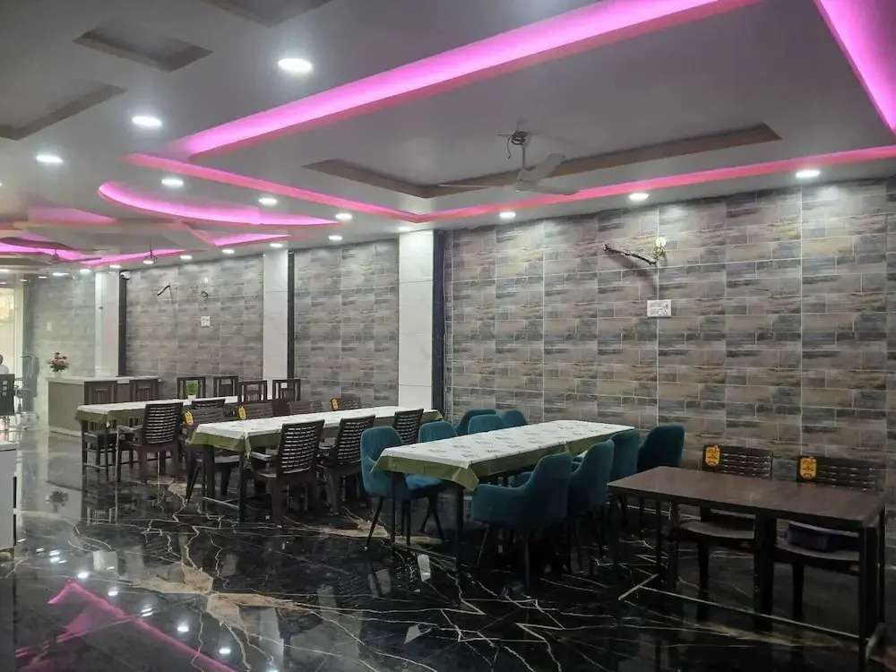 Pragati Hotel