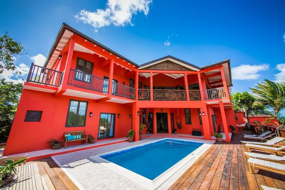 The Villa On The Bay