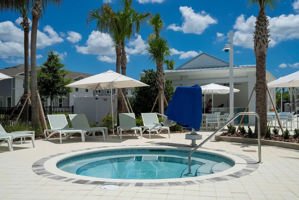 Gorgeous 5Bd Close to Disney With Pool at Windsor Cay 1285