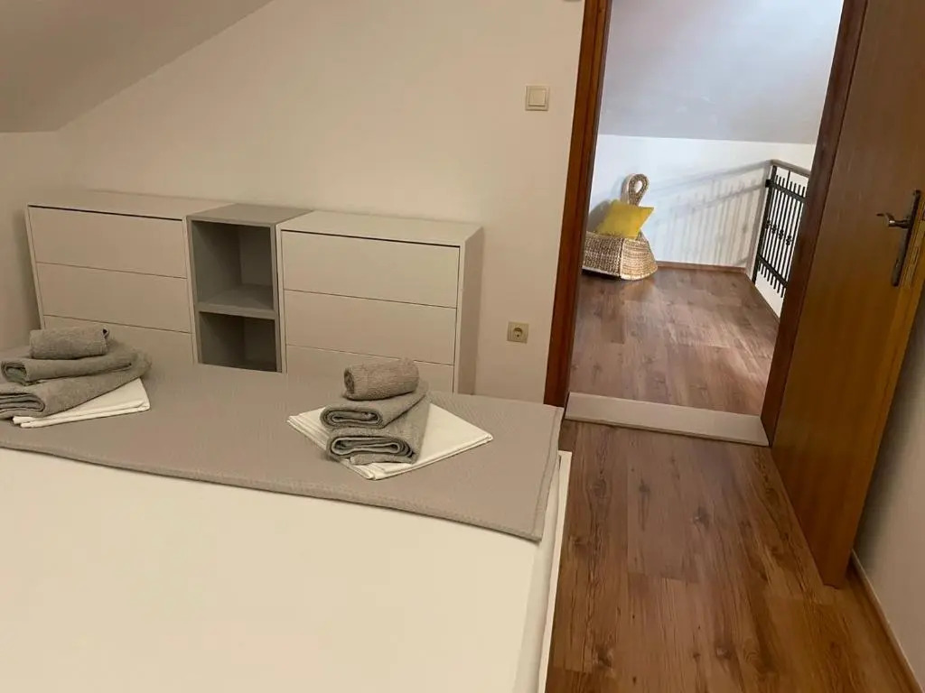Apartments Kralj Ana