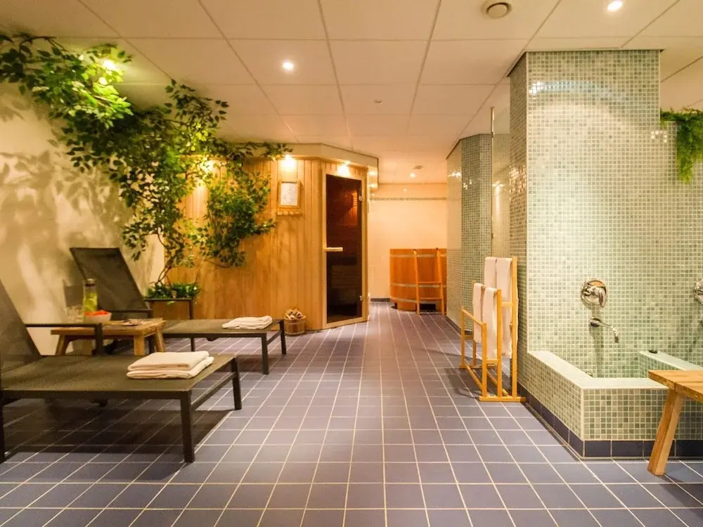 Beautiful Holiday Farm in Holten With hot tub and Sauna