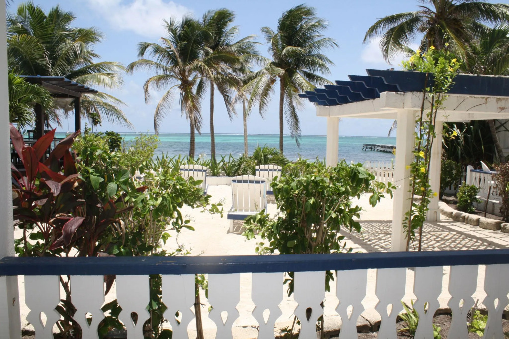 Holiday Hotel