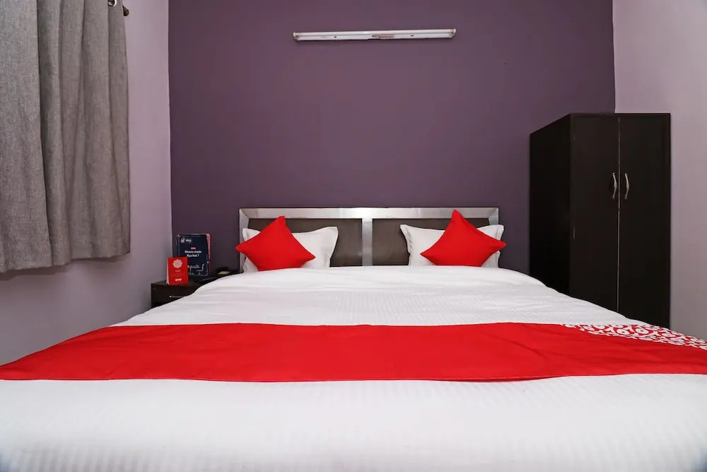 OYO 24662 Hotel Shanti