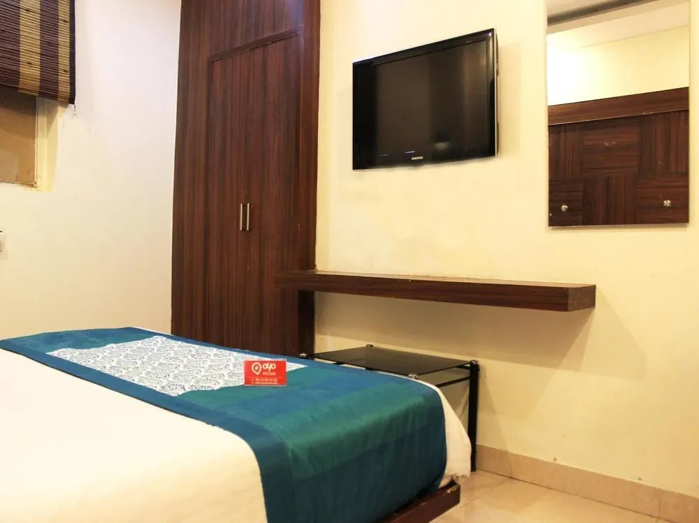 Oyo 2373 Hotel D Inn