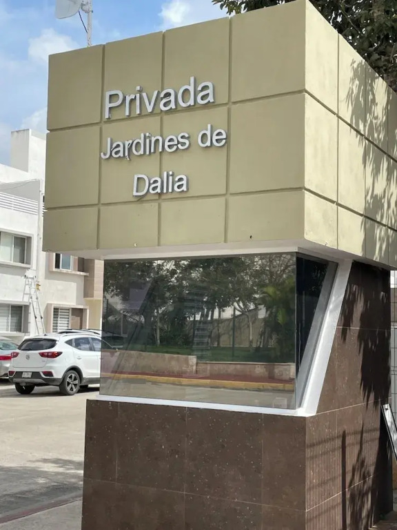 Casa Jardines de Dalia